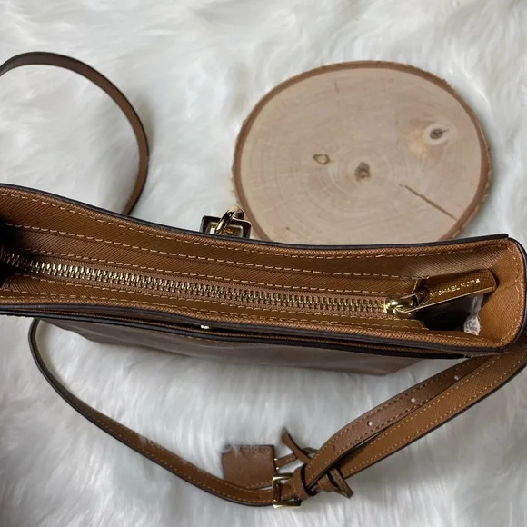 Michael Kors Jet Set Flat Crossbody Bag Purse - Picture 6 of 11